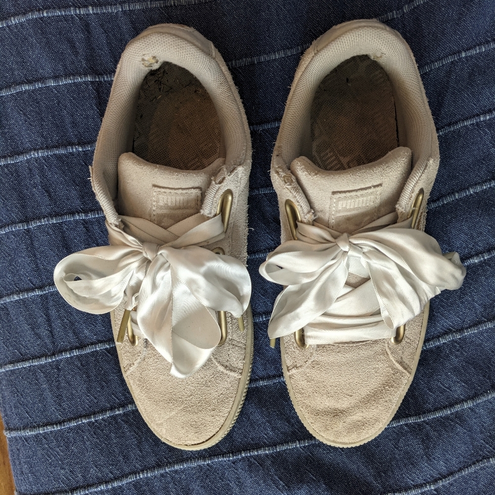 Puma Basket Suede Heart Sz 8